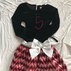 Girls 5T dresses for christmas